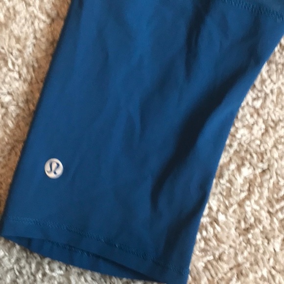 Lululemon training tough crop legging - Picture 6 of 10